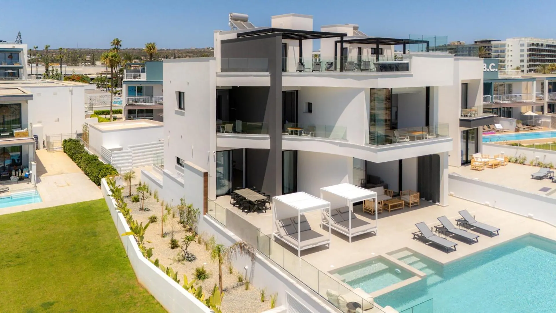 Aqua Beachfront Villas - Villa 2 Айя-Напа Кипр