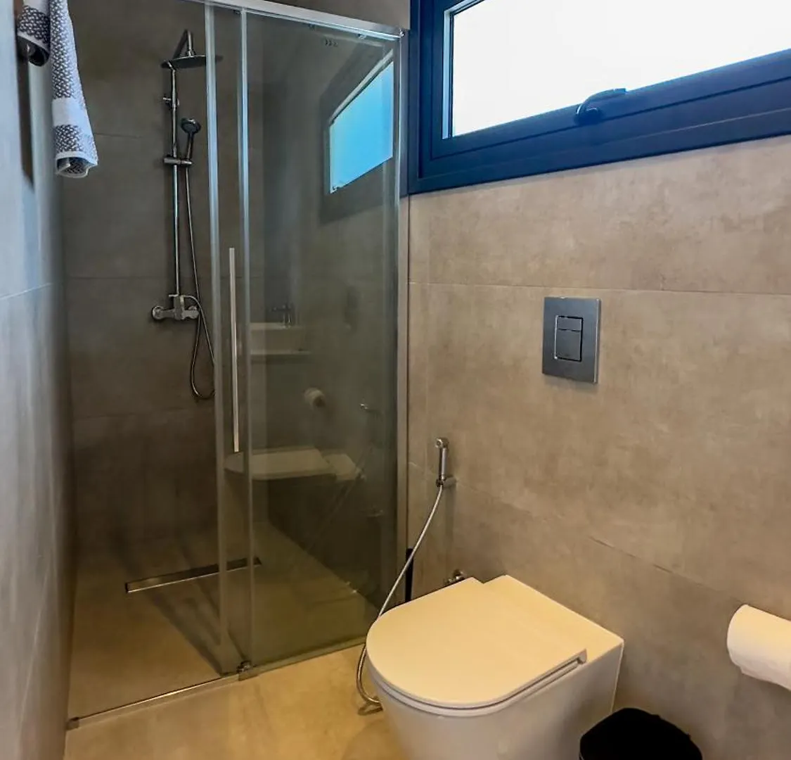 Aqua Beachfront Villas - Villa 2 Айя-Напа