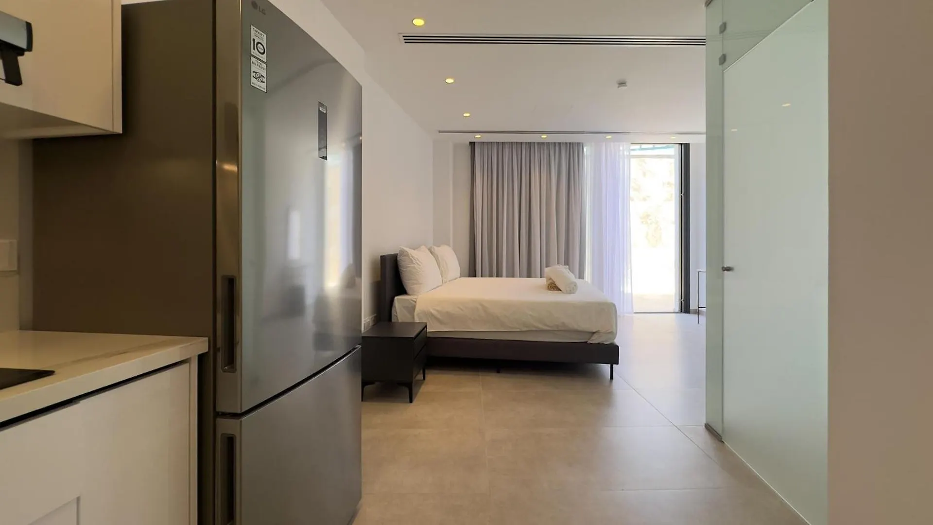 Aqua Beachfront Villas - Villa 2 Айя-Напа